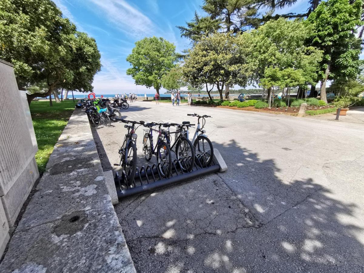 Mirta Deluxe Superior 5 Star Apartment, Your Piece Of Heaven By The Sea & Park, With Sea & Park View * Novigrad Istria